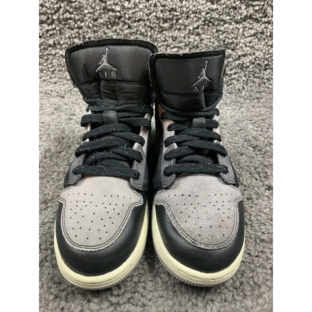 NIKE AIR JORDAN 1 MID (GS) BLACK-GRAPHITE-GREY SZ 6Y-WOMENS SZ 7.5 [DV0438-001]